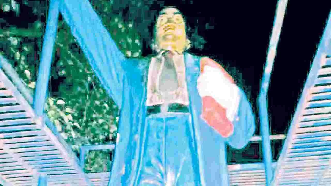 Ambedkar Statue Set on Fire: అంబేడ్కర్‌ విగ్రహానికి నిప్పు