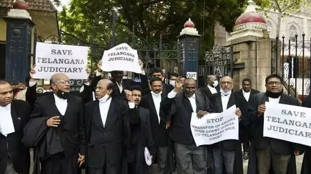 High Court: రాష్ట్రంలో అక్రమ నిర్మాణాల వసూళ్ల విప్లవం