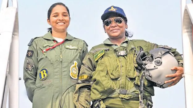 President Draupadi Murmu: రఫేల్‌లో రాష్ట్రపతి
