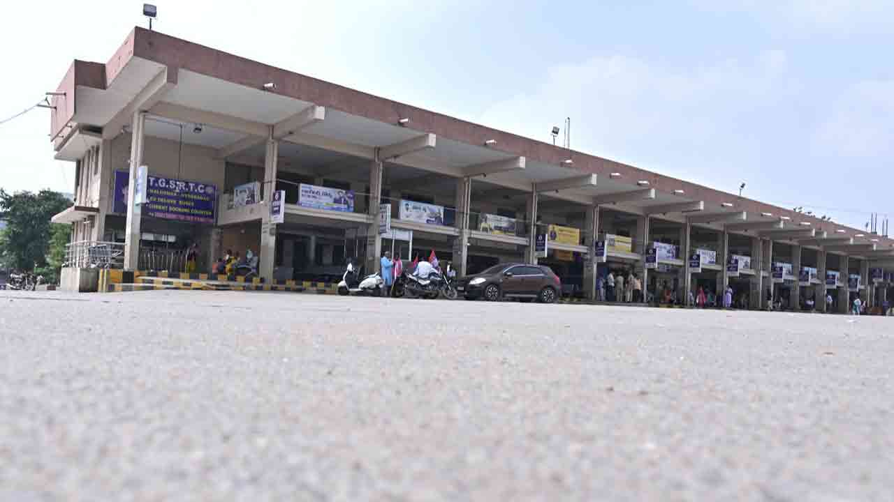 BC JACs Bandh: నల్గొండలో బీసీ సంఘాల బంద్ విజయవంతం.. 