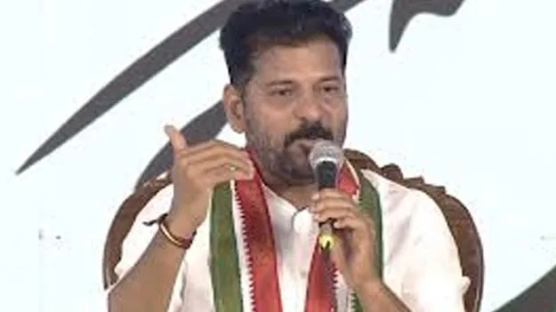 CM Revanth Reddy: అడిగిన అనుమతులు ఇవ్వనందుకు బ్లాక్‌మెయిల్‌ చేస్తున్నారా? 