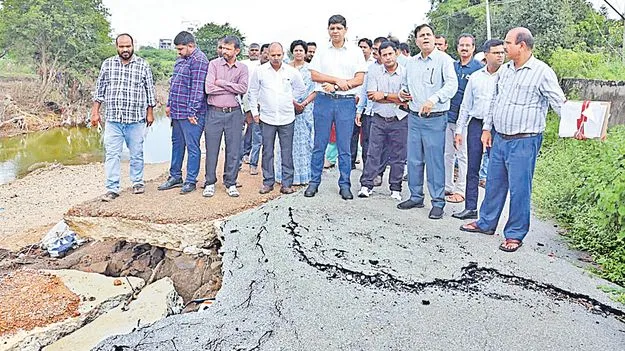 Flood Damage in Kamareddy District: వరద ప్రభావిత ప్రాంతాల్లో కేంద్ర బృందం 