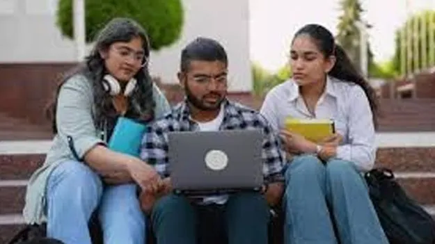 Fee Reimbursement: ముందు ఫీజు రీయింబర్స్‌మెంట్‌ బకాయిలివ్వండి 