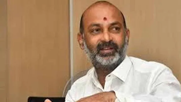Bandi Sanjay Warns: ప్రజాస్వామ్యం గురించి ఉపన్యాసాలిస్తూ మావోయిస్టులతో సంబంధాలా? 