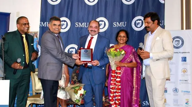 SMU Felicitation: డా. వేములపల్లి రాఘవేంద్ర చౌదరికి ఎస్‌ఎమ్‌యూ సత్కారం
