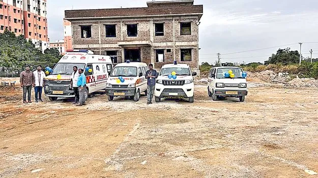 Spurs Rapid Development in Kolluru: ఎన్నికలు అక్కడ.. ఓటర్లు ఇక్కడ!