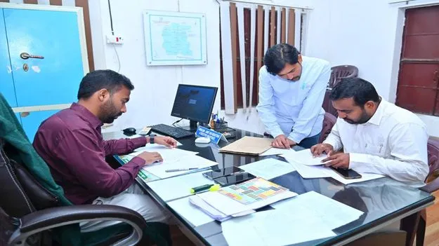 భూభారతి దరఖాస్తుల పరిశీలనలో జాప్యం చేయవద్దు
