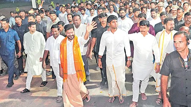 CM Revanth Reddy Celebrates Dussehra: సొంతూరిలో దసరా వేడుకల్లో సీఎం 