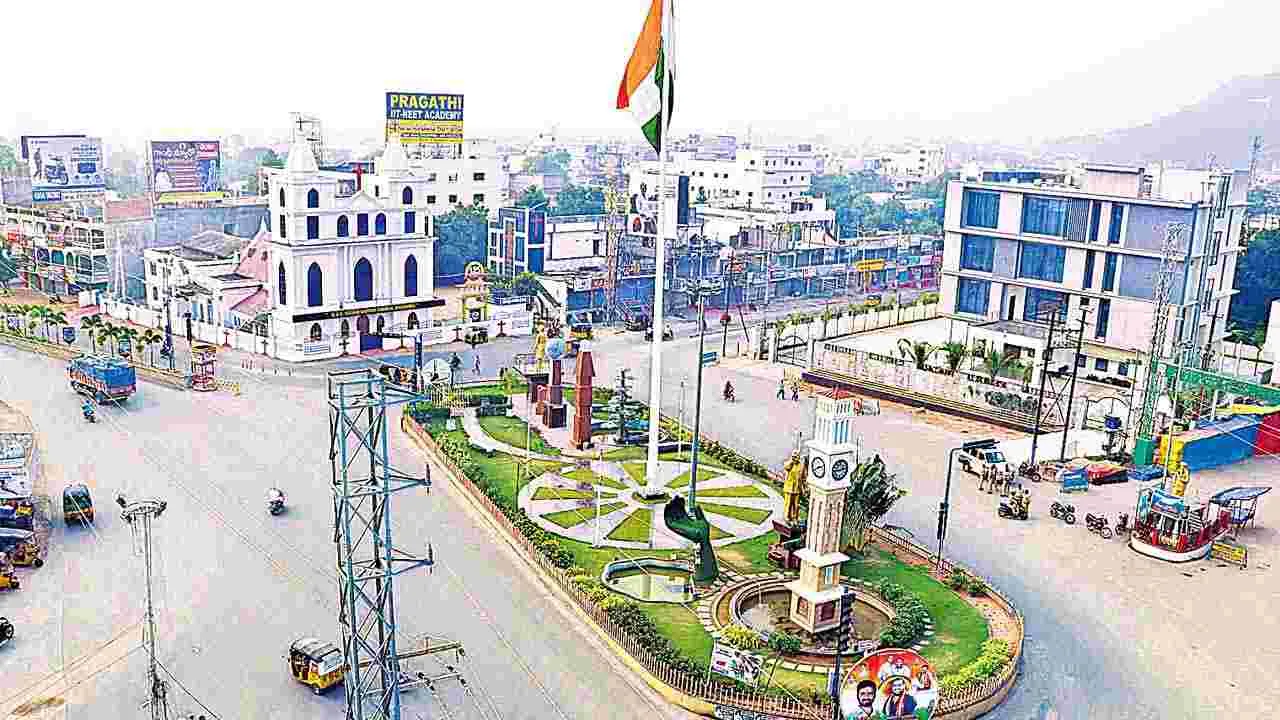 BC Bandh Success: బీసీ బంద్‌ సక్సెస్‌!