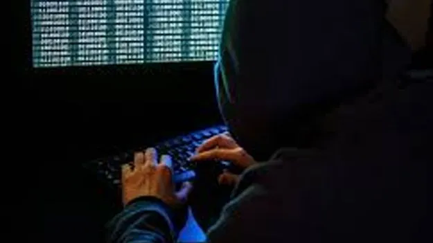 Cyber fraud: సైబర్‌ మోసగాళ్ల ఉచ్చులో  ఐఐఎస్‌సీ  శాస్త్రవేత్త