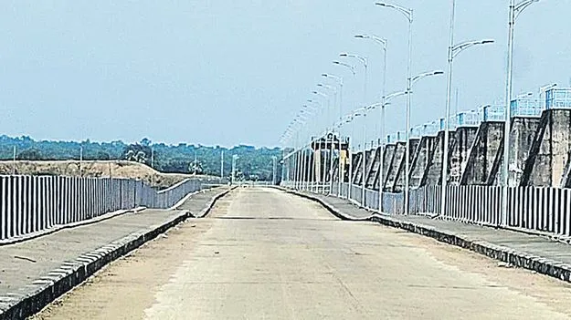 Kaleshwaram Barrage Renovation: కాళేశ్వరం బ్యారేజీల పునరుద్ధరణకు..ముందుకొచ్చిన ఐదు సంస్థలు