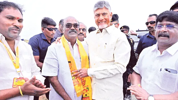 లింగన్నపాలెం జనసంద్రం