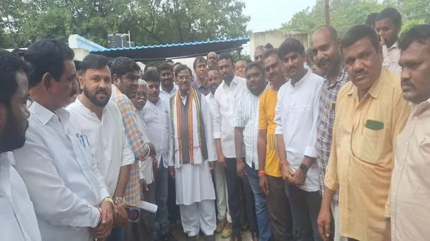 బీఆర్‌ఎస్‌ పాలనలో ఎనిమిది లక్షల కోట్ల అప్పు