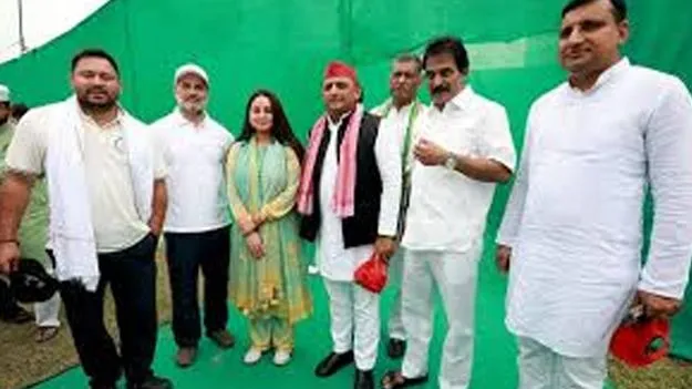 Political Developments In Bihar: బిహార్‌లో మహాకూటమిలో చీలిక