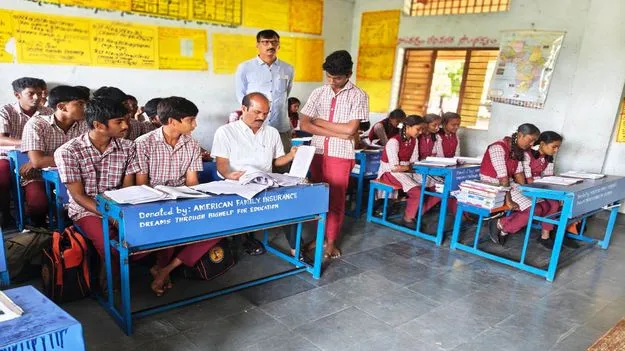 విద్యార్థులకు నాణ్యమైన విద్య అందించాలి