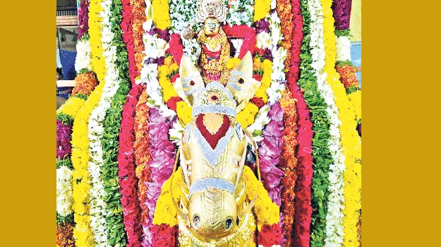 వైభవంగా దసరా శరన్నవరాత్రులు