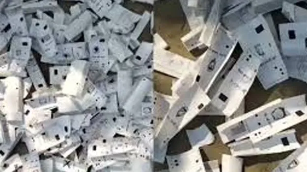 VVPAT Slips Found: బిహార్‌లో రోడ్డు పక్కన వీవీప్యాట్‌ స్లిప్పులు