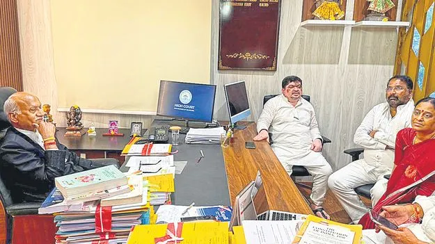 BC Reservation: హైకోర్టులోనే బీసీ మంత్రులు