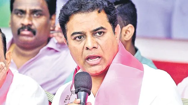 KTR Accuses Congress: బీసీలకు కాంగ్రెస్‌, బీజేపీ వెన్నుపోటు