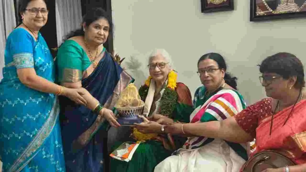 NRI: అమెరికా సాహితీ సంస్థల ఆధ్వర్యంలో తెలుగు సాహితీవేత్తలకు జీవన సాఫల్య పురస్కారాలు