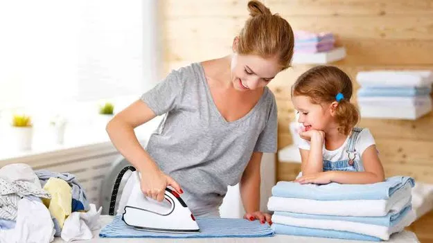 Parenting Tips: పదేళ్లలోపు పిల్లలకు ఇవి చెప్పకూడదు