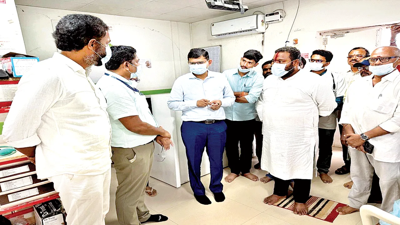 ప్రభుత్వ ఆస్పత్రుల్లో మత్తు వైద్యులను నియమించండి