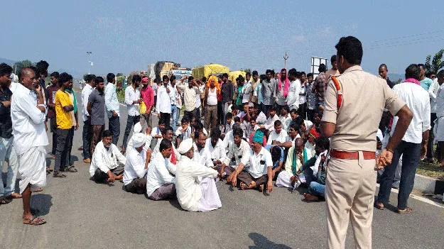 kumaram bheem asifabad- తేమ శాతం ఎక్కువ ఉన్న పత్తిని కొనుగోలు చేయాలి 