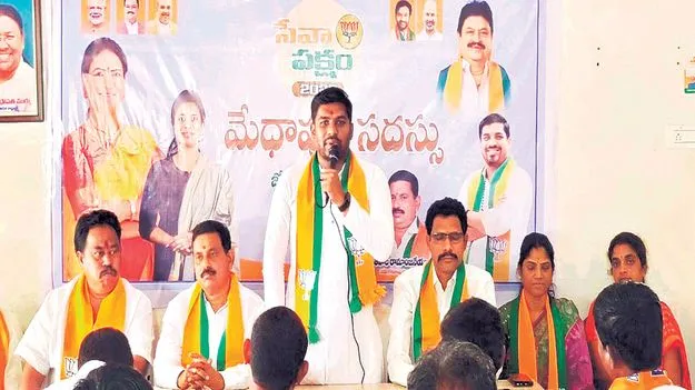 స్వదేశీ ఉద్యమంలో భాగస్వాములు కావాలి  