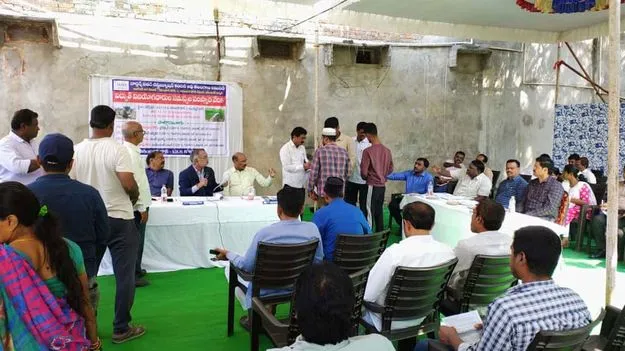 వినియోగదారుల సమస్యలను పరిష్కరించాలి