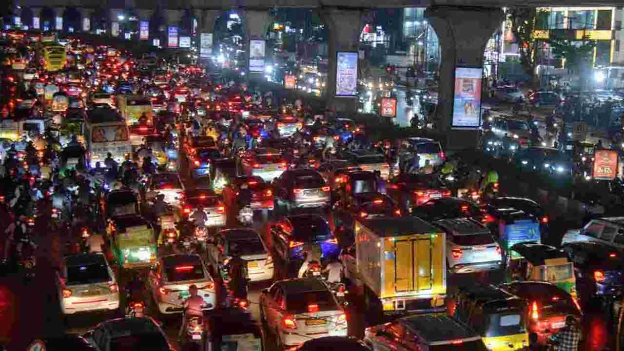 Heavy Rain In Hyderabad: భాగ్యనగరంలో భారీ వర్షం..