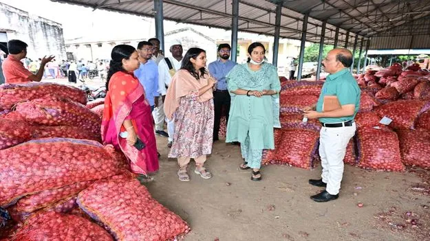    ఉల్లి కోసం పరుగులు 