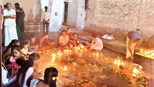 కార్తీక మాస పూజలు ప్రారంభం 