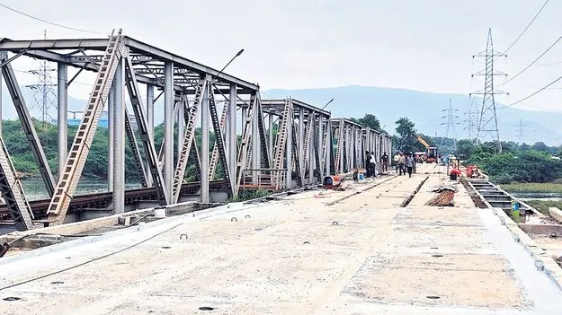 వల్లభాయ్‌ పటేల్‌ వంతెన రెడీ