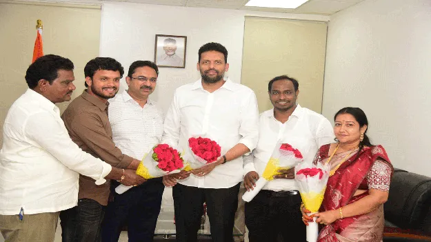 యువత ఉపాధి అవకాశాల కోసం కృషి