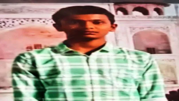 గుండెపోటుతో విద్యార్థి మృతి