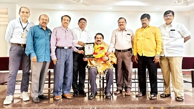 ఆర్‌యూను రాష్ట్ర స్థాయిలో నిలపాలి 