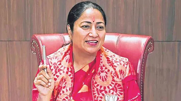 Delhi CM Rekha Gupta: 70 ఏళ్లుగా వాళ్లు చేస్తే రైటు మేం చేస్తే తప్పా