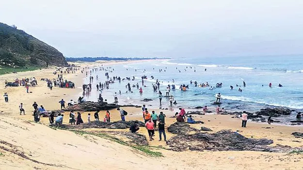 పర్యాటక ప్రగతి అంతంతే!