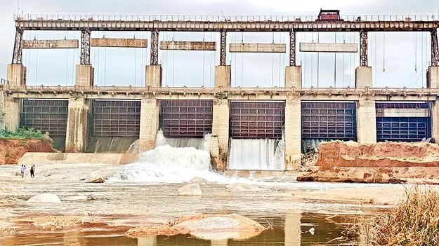 జీడీపీకి కొనసాగుతున్న వరద 