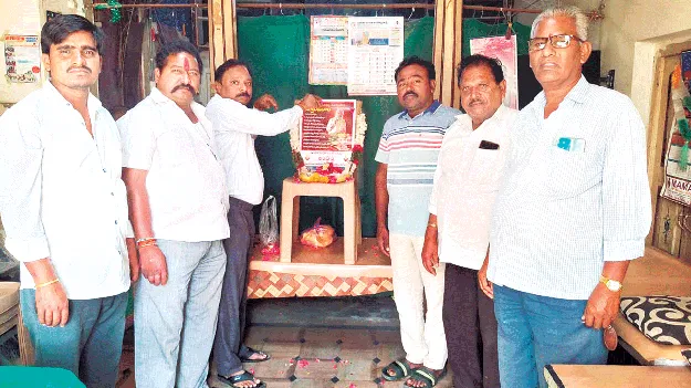 ప్రజలను నిత్యం చైతన్య పరిచిన అక్షరయోధుడు