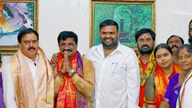 కొలువుదీరిన ముక్కంటి ధర్మకర్తలమండలి