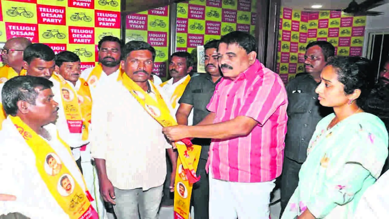 TDP: వైసీపీ నుంచి టీడీపీలోకి చేరిక