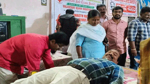 రక్తదానంపై అవగాహన కల్పించండి