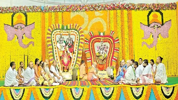 కాత్యాయనిగా భ్రమరాంబికాదేవి