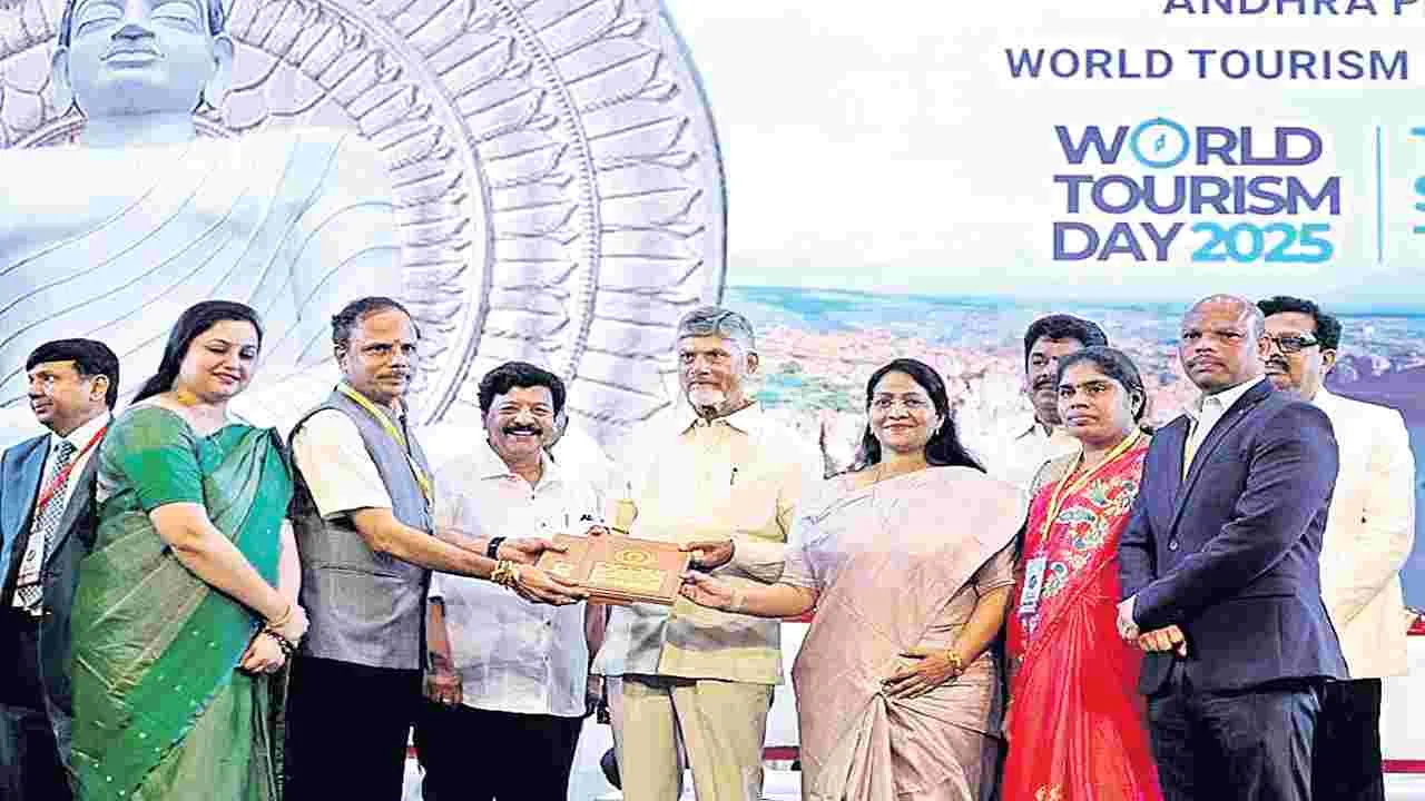 మన్యానికి రెండు టూరిజం ఎక్స్లెన్స్ అవార్డులు