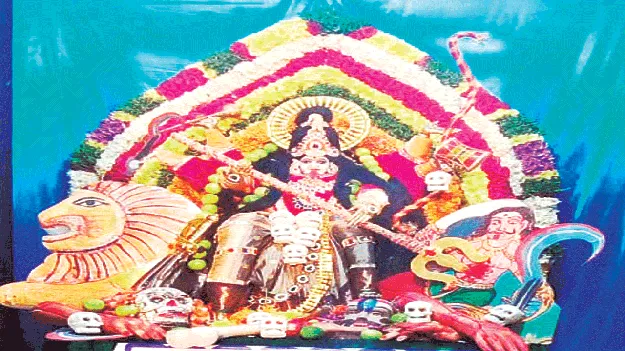 మహిషాసురమర్దినిగా జగన్మాత