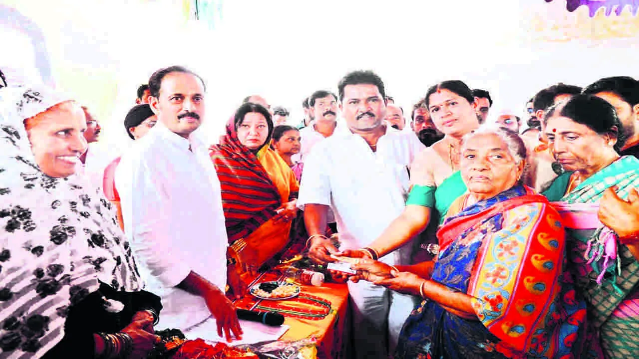 MLA: నియోజకవర్గం అభివృద్ధికి నిధులు