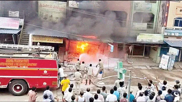  నీరందక.. మంటలు ఆర్పలేక