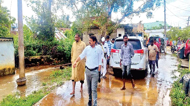  శానిటేషన్‌ ప్రక్రియ ప్రారంభించండి: కలెక్టర్‌