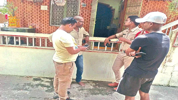 పోర్టు కళింగపట్నంలో భారీ చోరీ